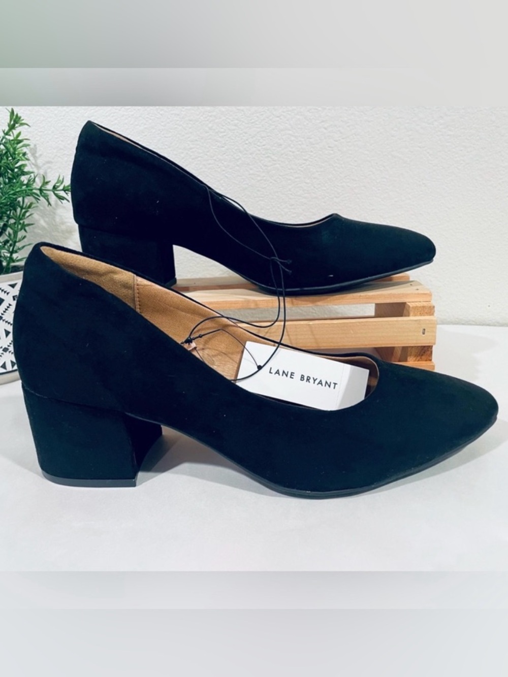 Lane Bryant Dream Cloud Black Faux Suede Pointy-Toe Block-Heel Dress Shoes | NWT
